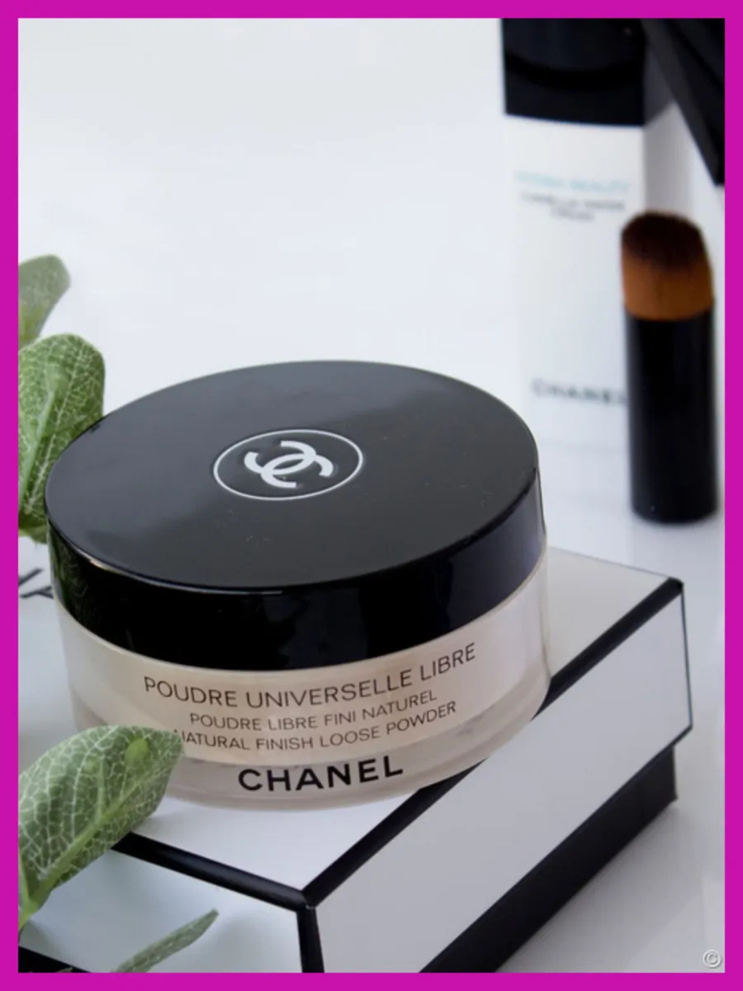 Рассыпчатая Пудра Natural Loose Powder "Universelle Libre", для всех типов кожи