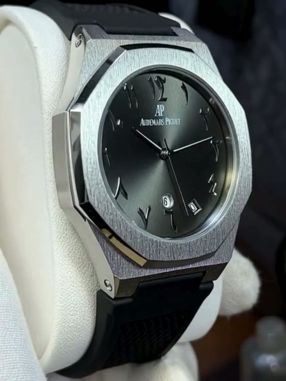 Мужские наручные часы — фото 1