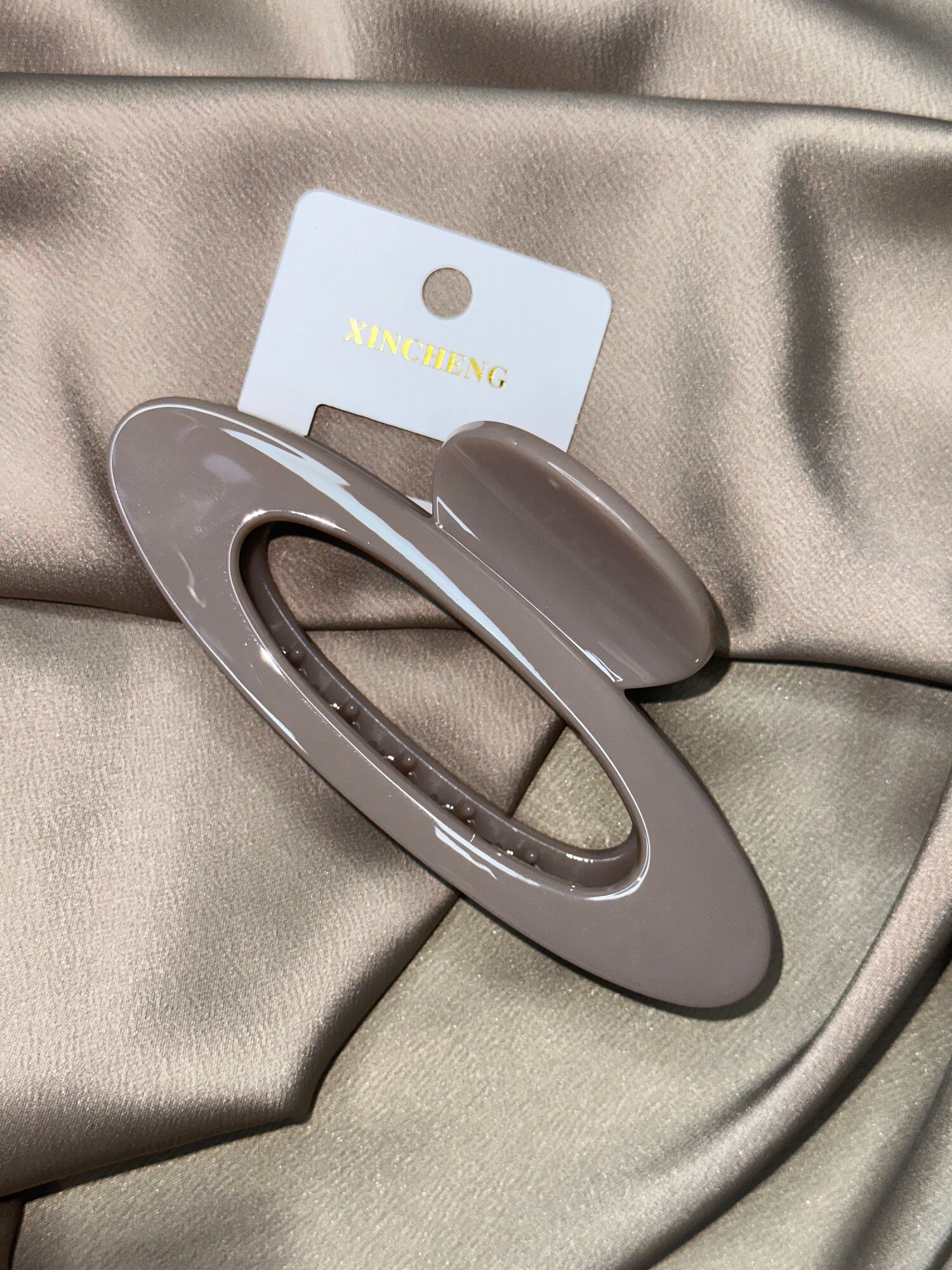 Заколка в стиле буквы О, премиум, качество люкс, стильная, модная, корейская, цвет ароматный капучино