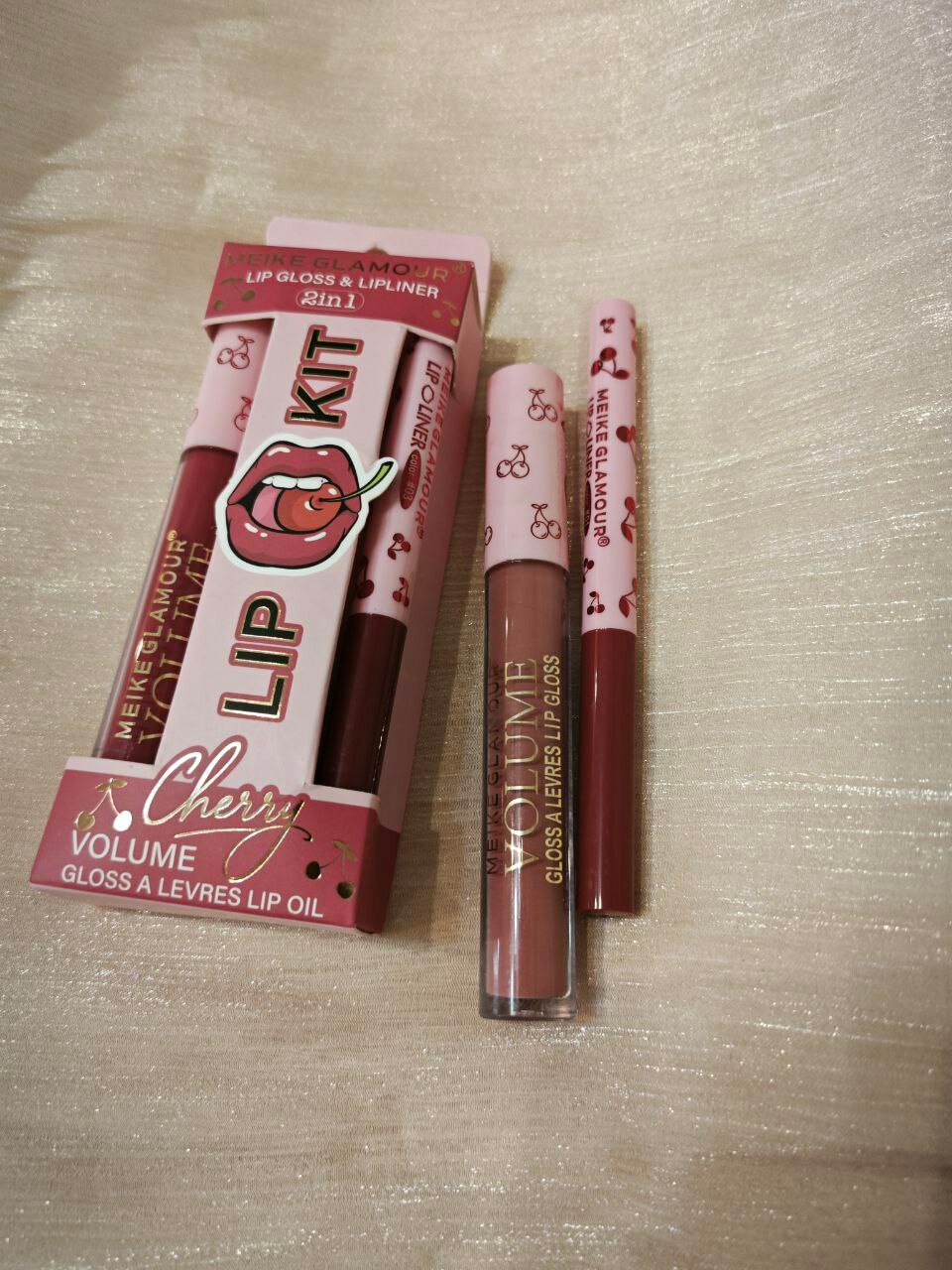 Набор для губ Cherry Volume, 2в1, блеск, контур, для объема, с вишневым ароматом косметика — фото 1