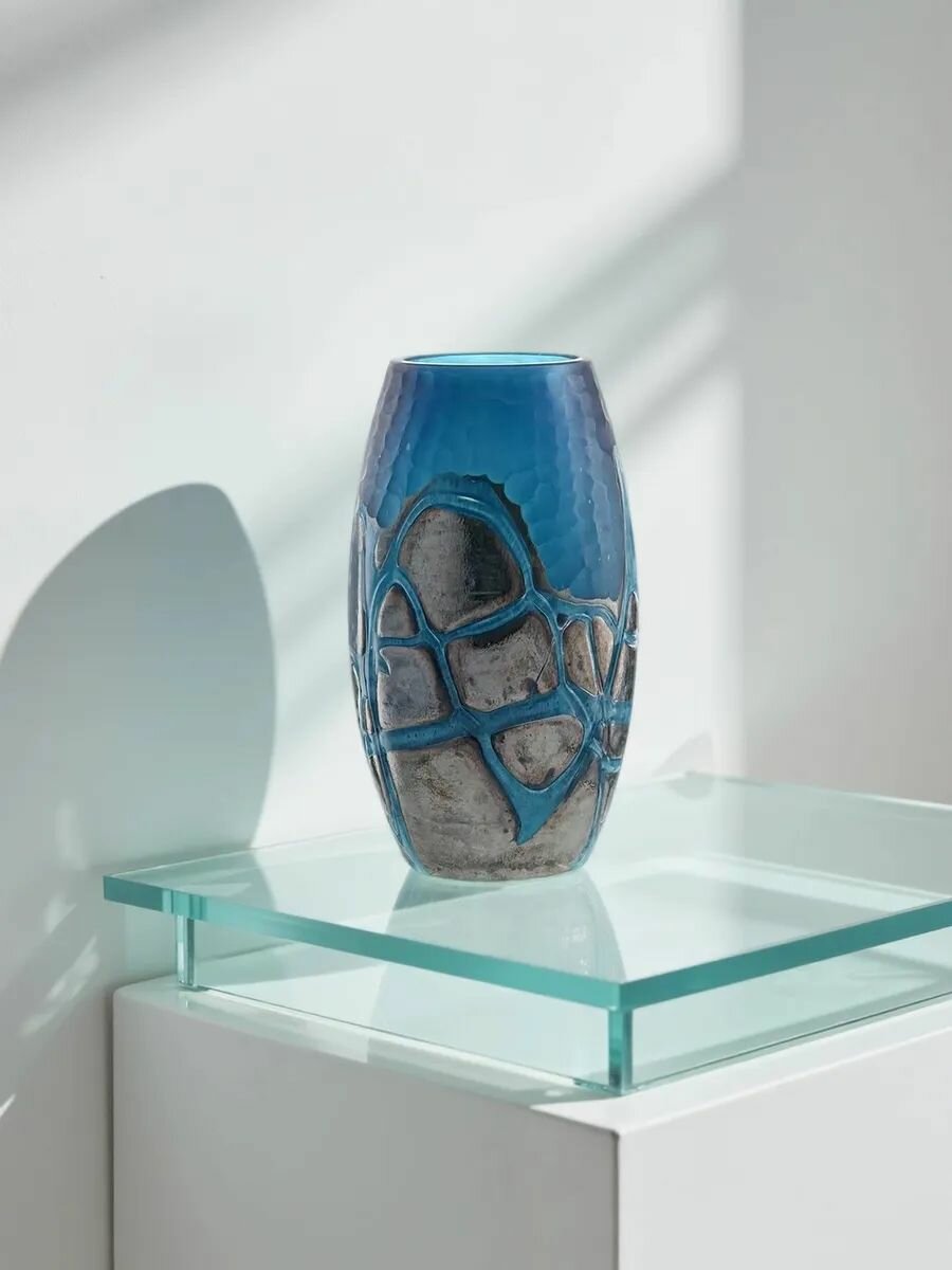 Ваза стеклянная интерьерная, 12*17*30см, настольное размещение, цвет синий — фото 1