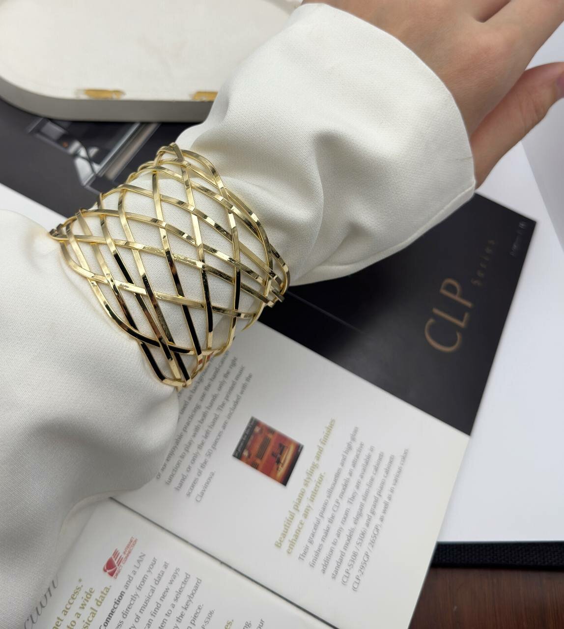 Браслет-бэнгл, 1 шт., размер 15 см, размер L, диаметр 5.5 см, green — фото 1