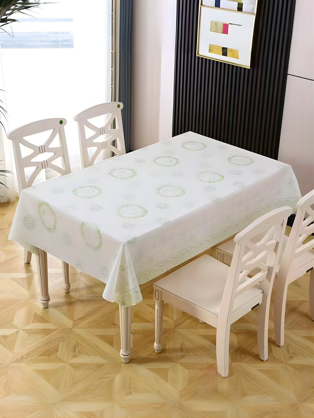 Декоративная скатерть из ткани для кухни и столовой