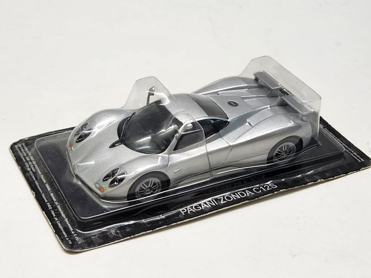 Суперкары модель Pagani Zonda C12S в коробке-блистере без журнала