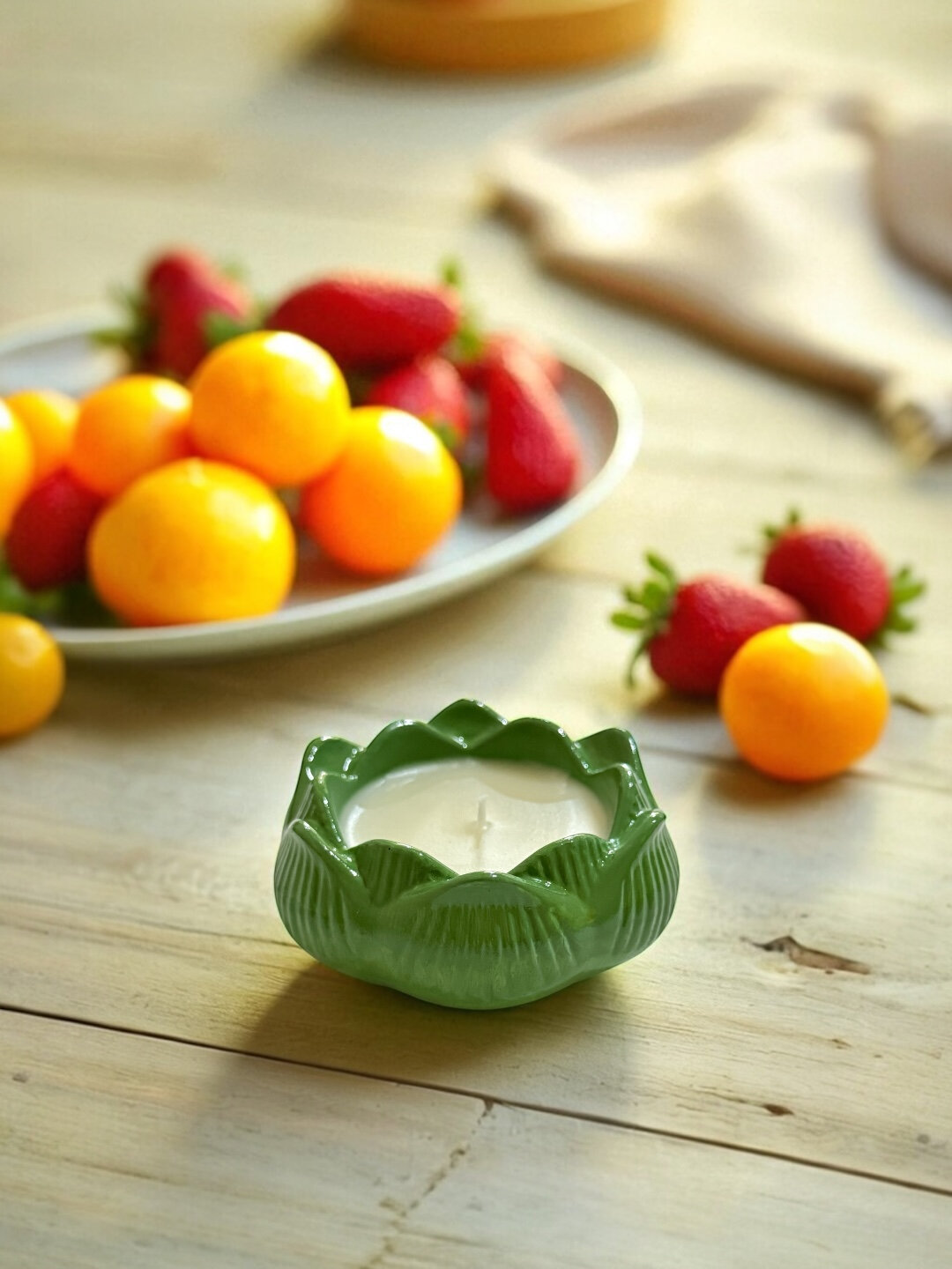 Гипсовая арома-свеча "Лотос", 9x9x4 см, ручная работа, зеленый