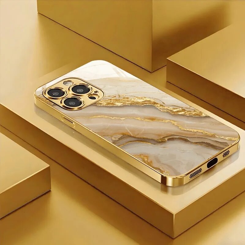 Чехол на iPhone 13 с золотым мрамором