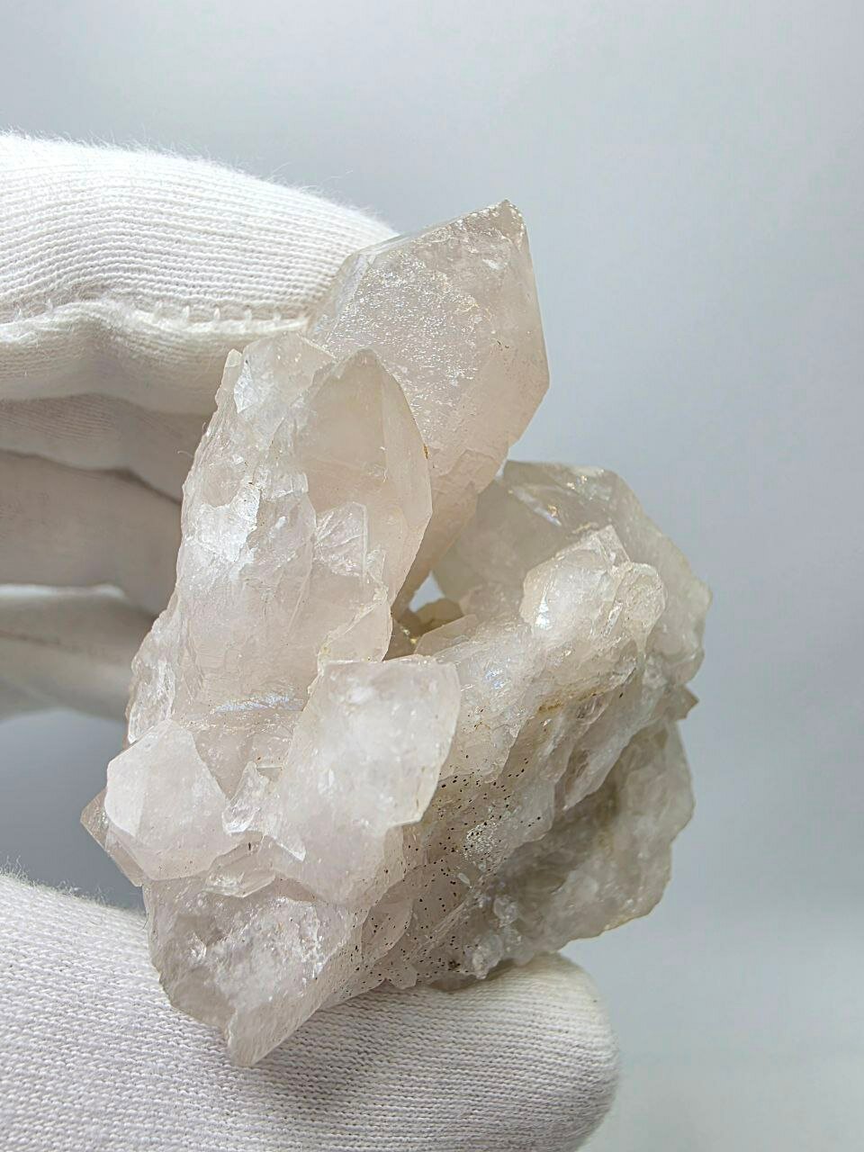 Друза кварца 65 мм, 124 г. — фото 1