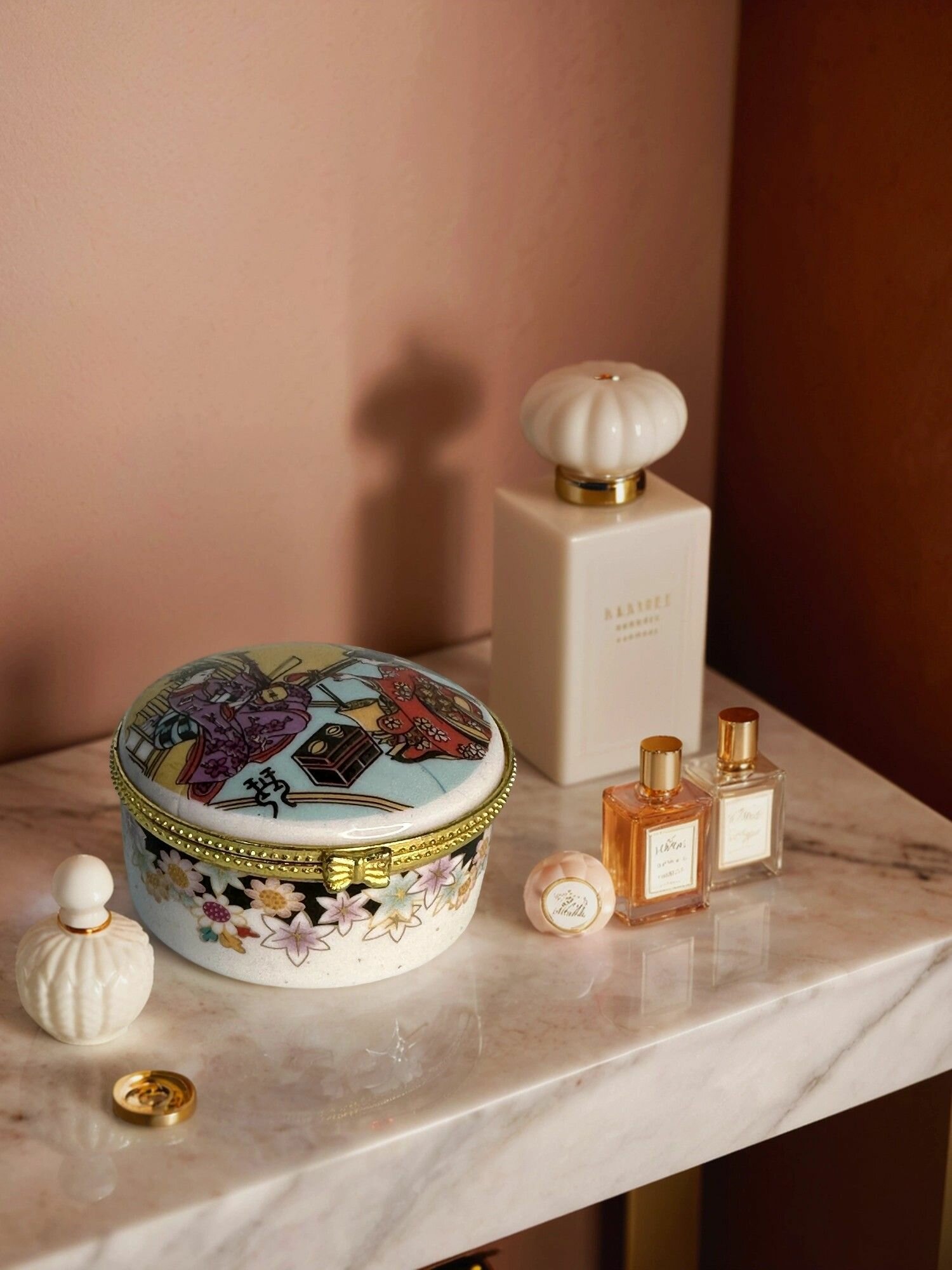 Керамическая шкатулка круглая Восточные мотивы, 5,5*5,5*4 см