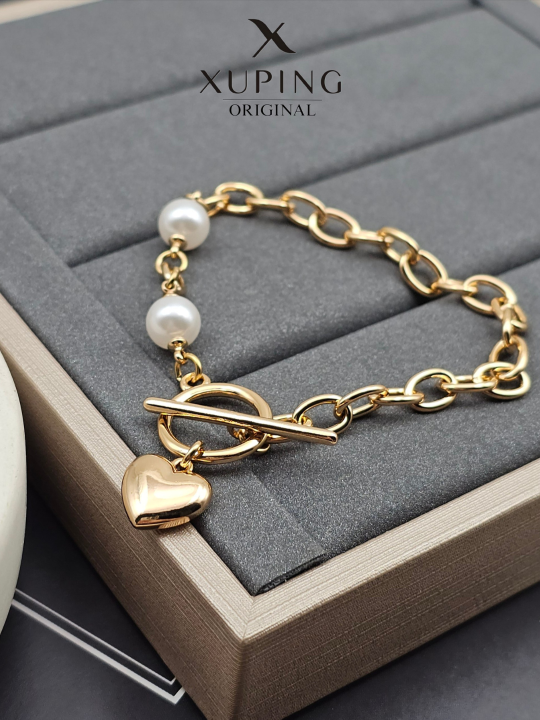 Жесткий браслет