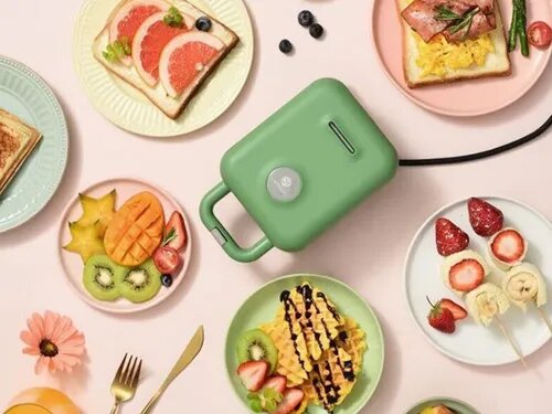 Картинки Сэндвичница Liven C-2Q, зеленая, 700-750Вт, антипригарное покрытие, отсек для шнура