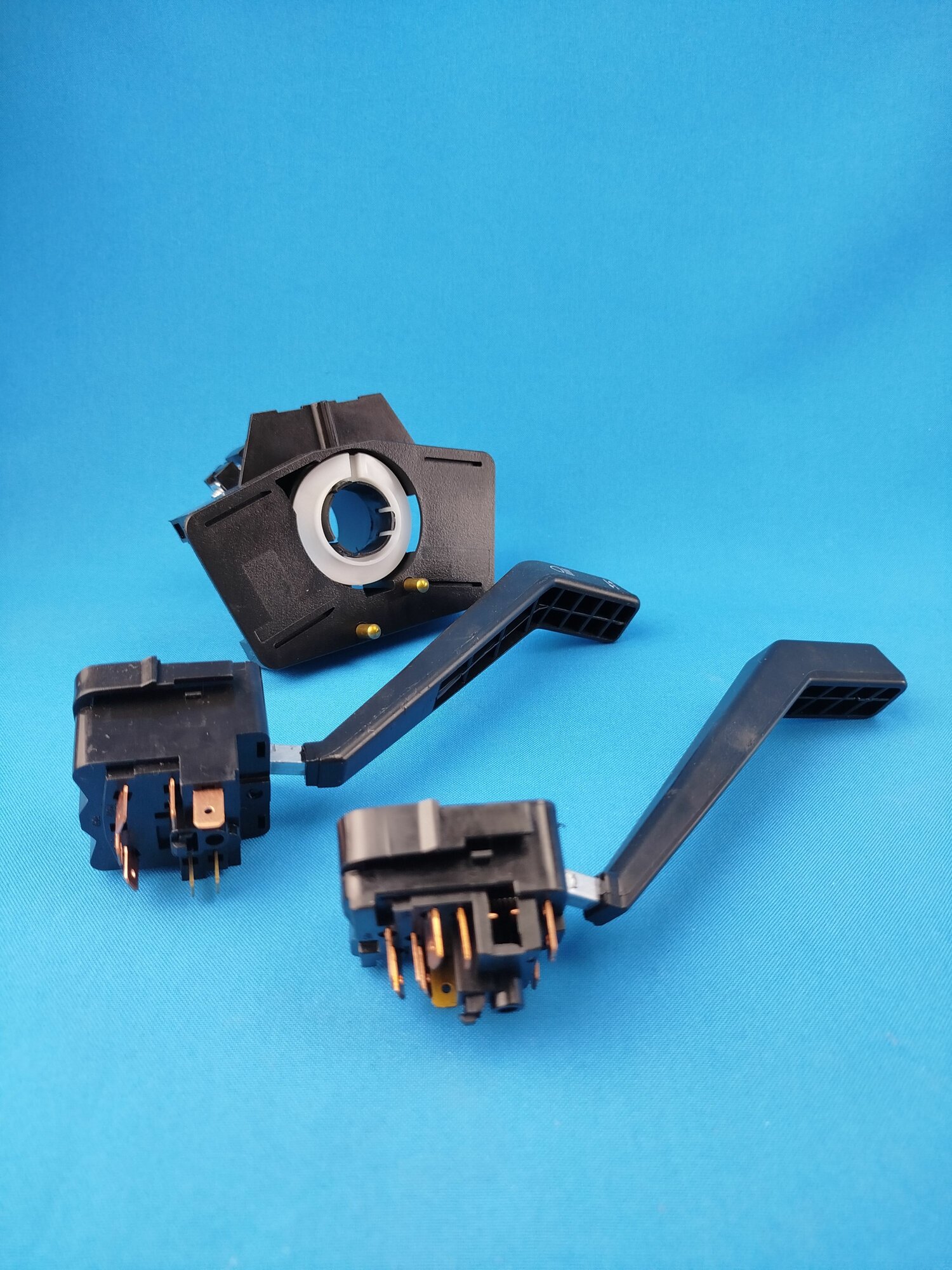 Переключатель подрулевой "Cartronic" для автомобилей ВАЗ 2108-15, М-2141, ИЖ 2126 в сборе