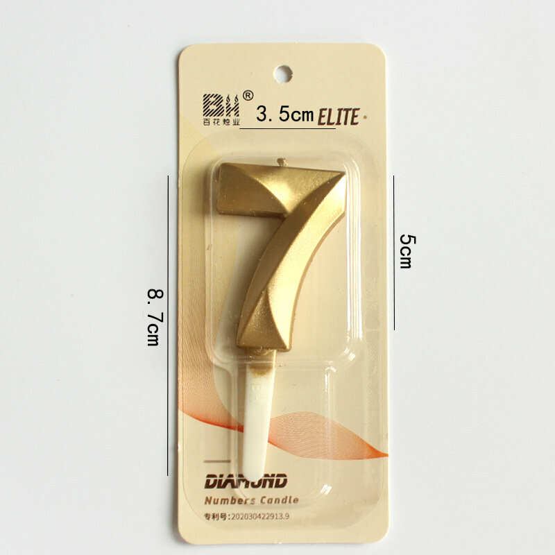 Свечи в форме цифр на день рождения. Каждая цифра имеет индивидуальный дизайн и смотрится на торте ярко и красиво