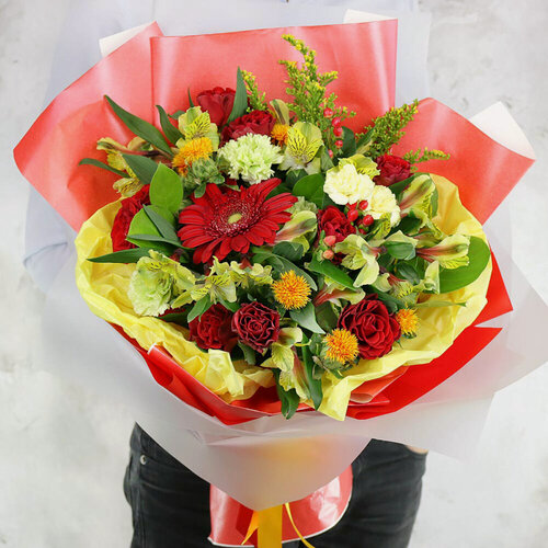 Изображение товара Букет Букет Маркет "Яркий", ассорти, розы, альстромерии, герберы, 45 см