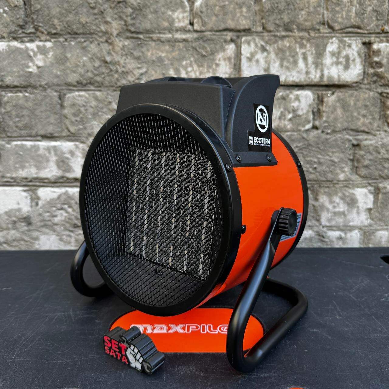 Нагреватель воздуха ECOTERM EHR-03/1F 3 кВт регулировка температуры термостат