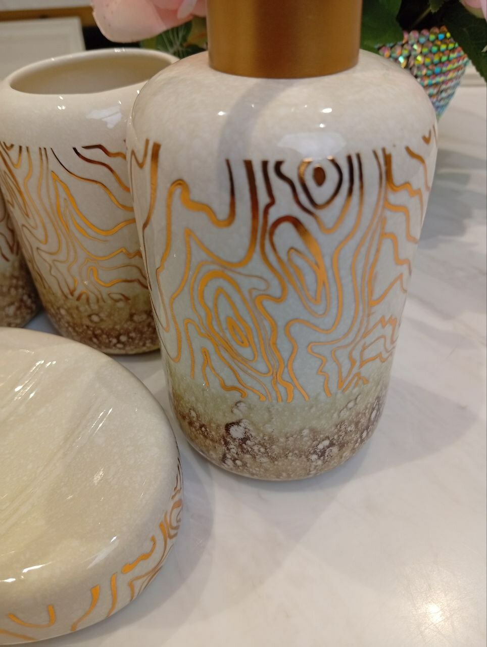 Набор для ванной комнаты, 4 предмета, белого и золотого цвета, качественная — фото 1