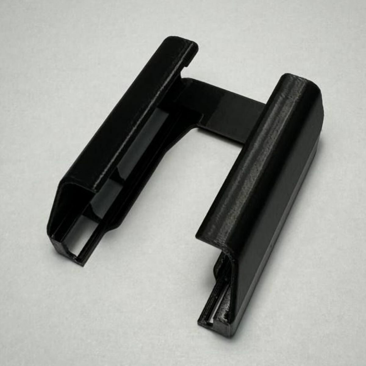 Заглушки салазок сиденья MAZDA 2/3, прочные, долговечные, черные