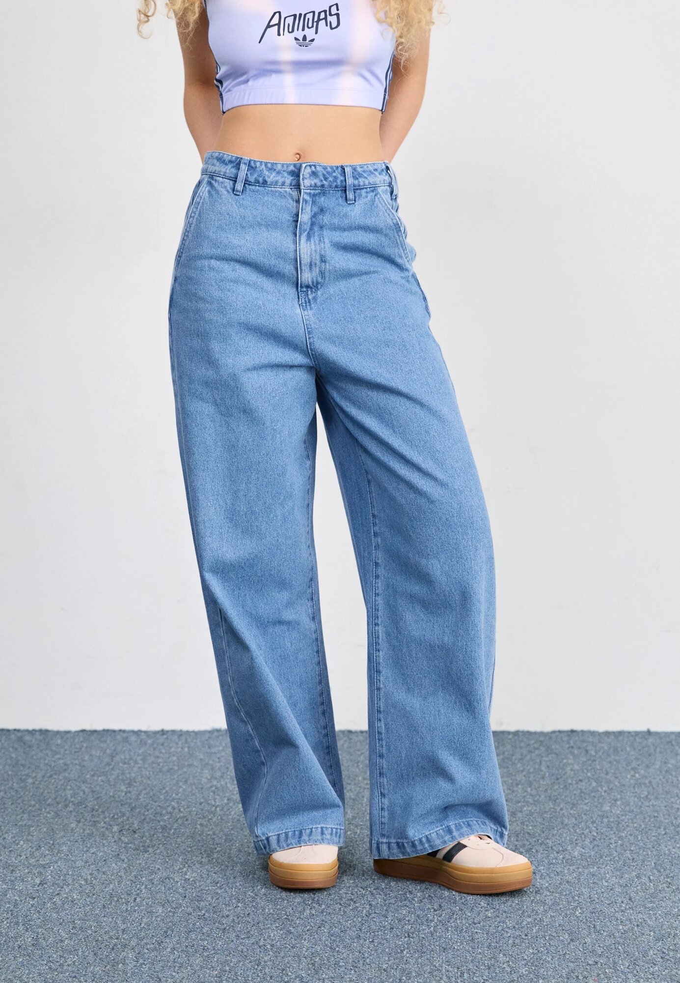 Джинсы широкие adidas, размер 28 JEAN, голубой