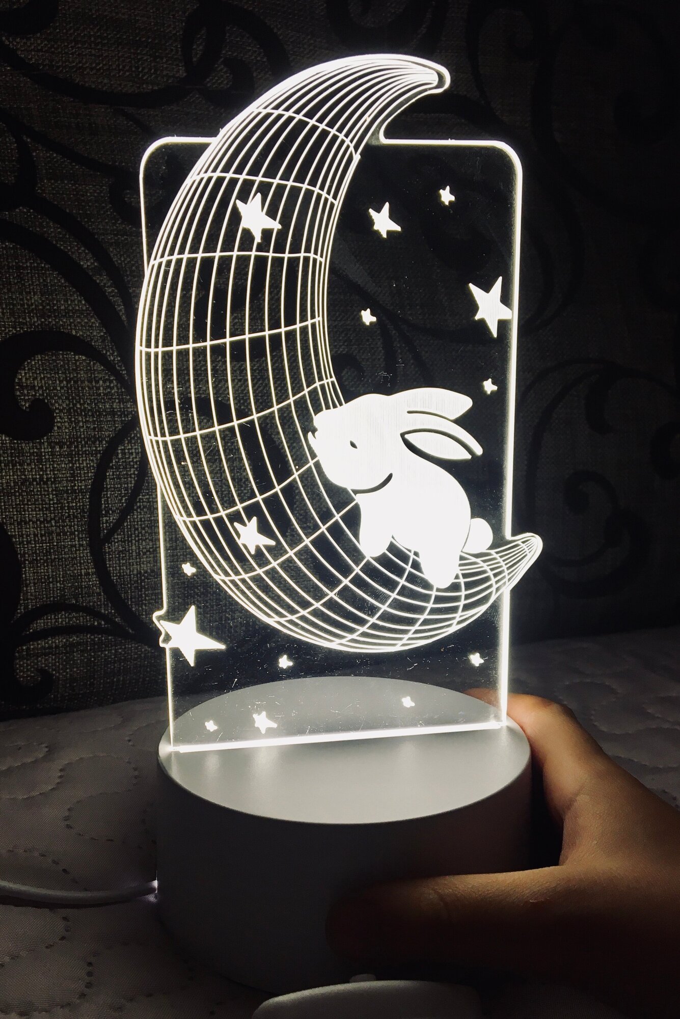 3D LED Зайка на луне - ночник детский настольный - фотография № 3