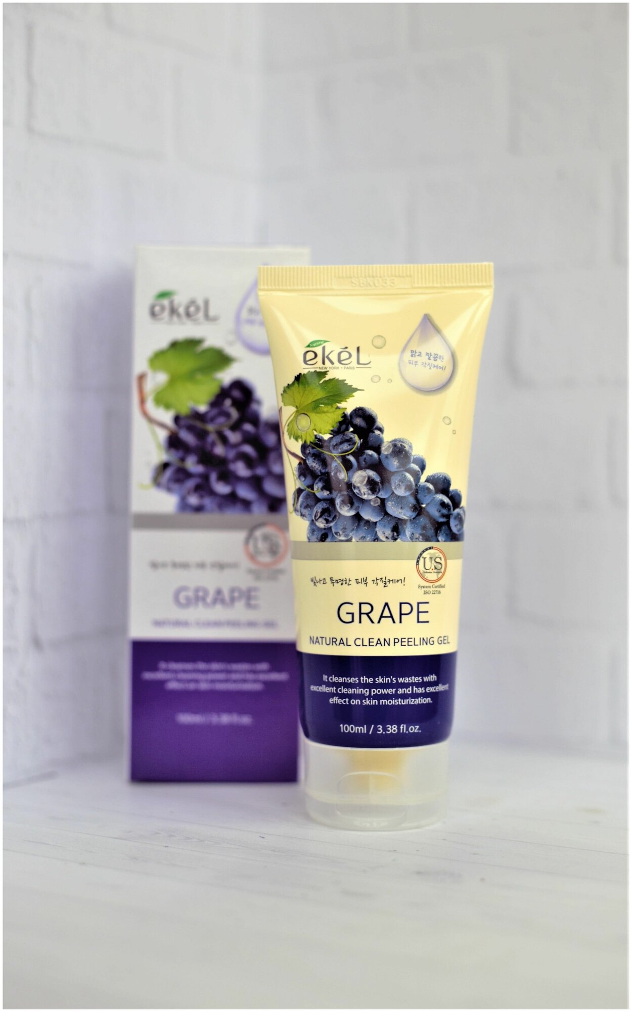 Ekel Пилинг-скатка Natural Clean Peeling Gel Grape с экстрактом винограда, 100 мл - фотография № 3