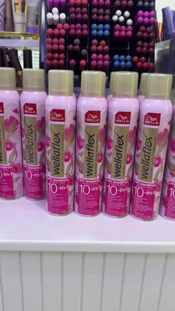 Сухой шампунь Wella "Wellaflex Sensual Rose", для объема волос, 180мл — фото 1