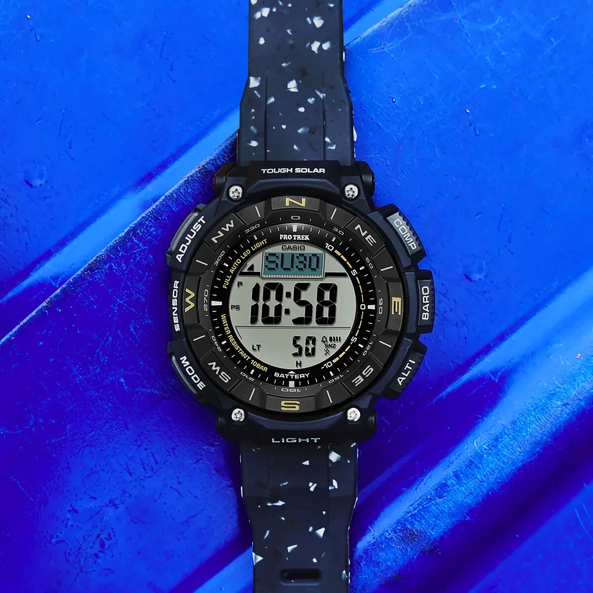 Наручные часы CASIO Pro Trek