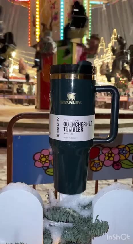 Термокружка Stanley The Quencher Н2.0 1180 ml, чёрная глянцевая, с трубочкой — фото 1