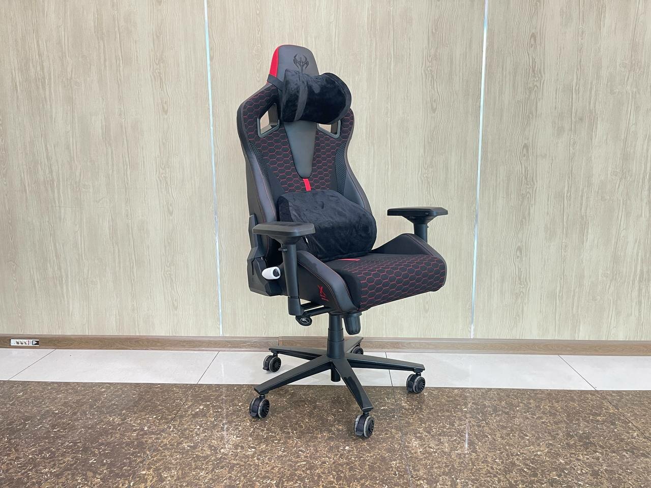Игровое, комфортный компютерное кресло для геймеров XC Black Red