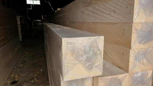 Изображение товара Брус клееный сухой из сосны 200х200х3000 мм (сорт А, шлифованный)