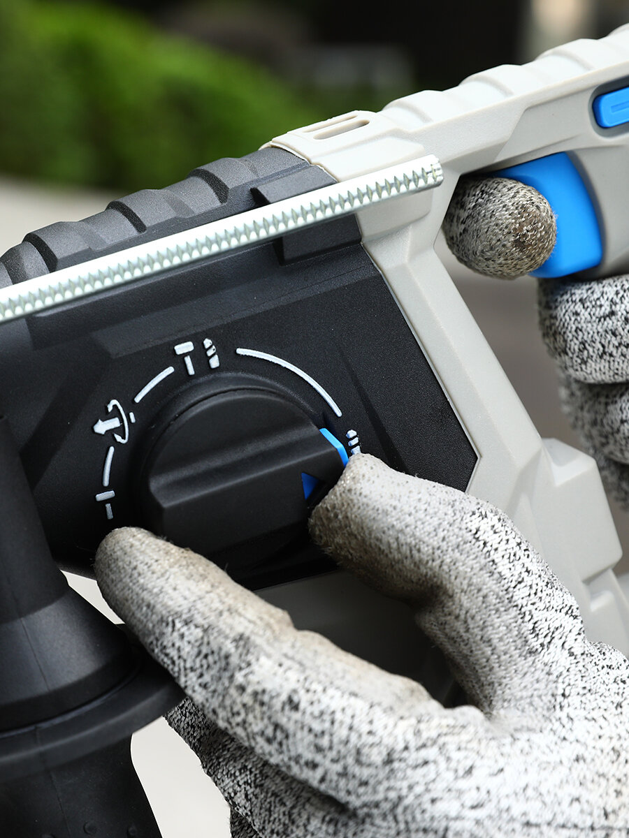 Перфоратор аккумуляторный DEKO ZKCH20 PRO MAX в кейсе 20В 2x4.0Ач