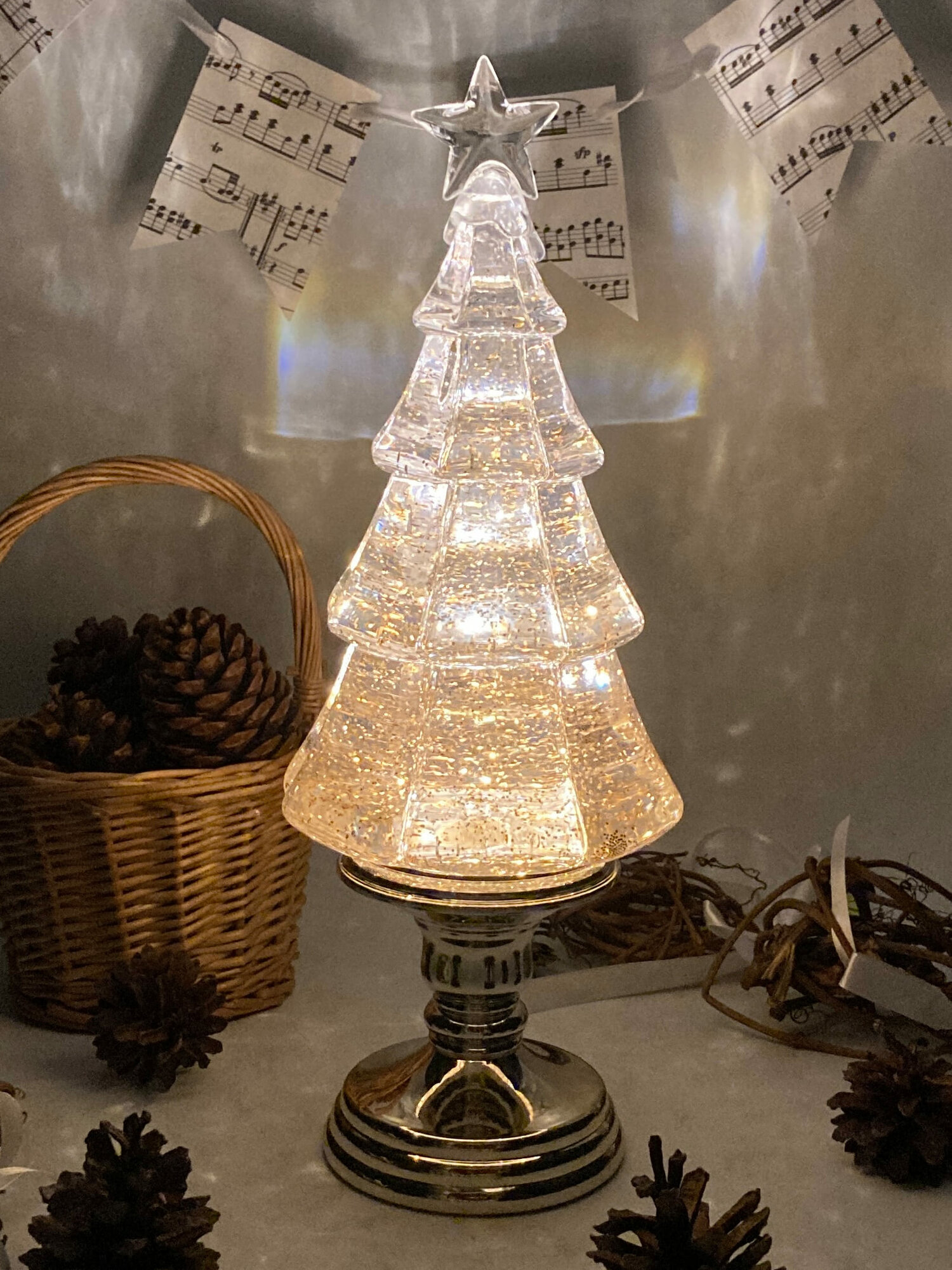 Снежный фонарь 35 см с подсветкой акрил шампань Ель с блестками Event (Anna Lafarg)