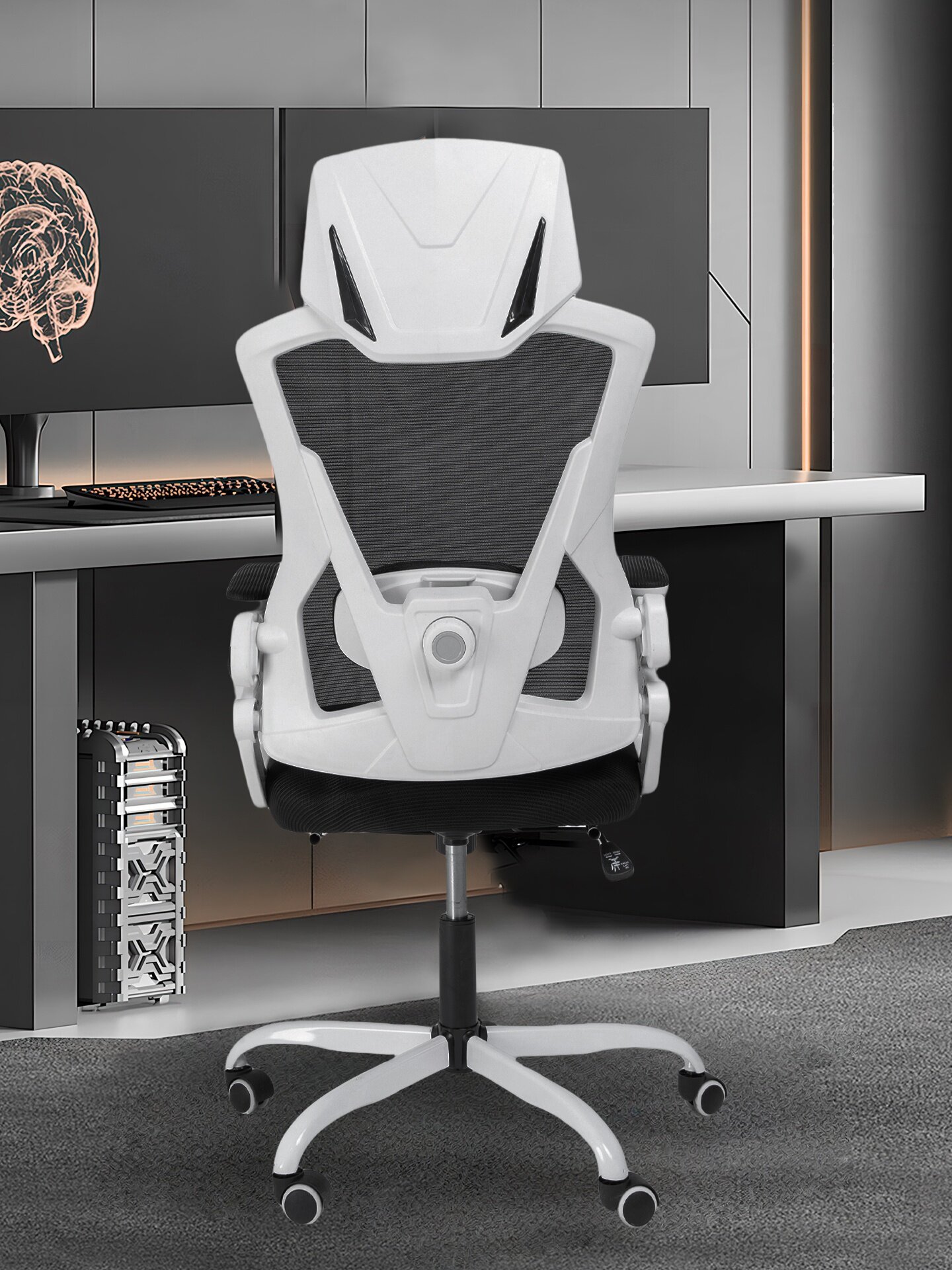 Офисное кресло RY-H718white с подставкой для ног, спинка из сетки, цвет черный