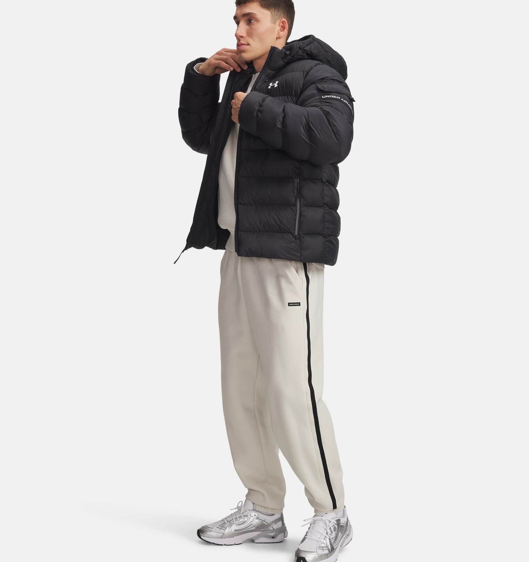 Куртка спортивная Under Armour, размер M, черный — фото 1