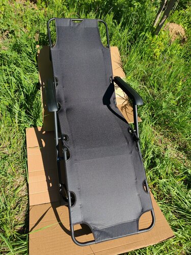 Изображение товара Шезлонг, кресло раскладное черного цвета, раскладушка металлическая