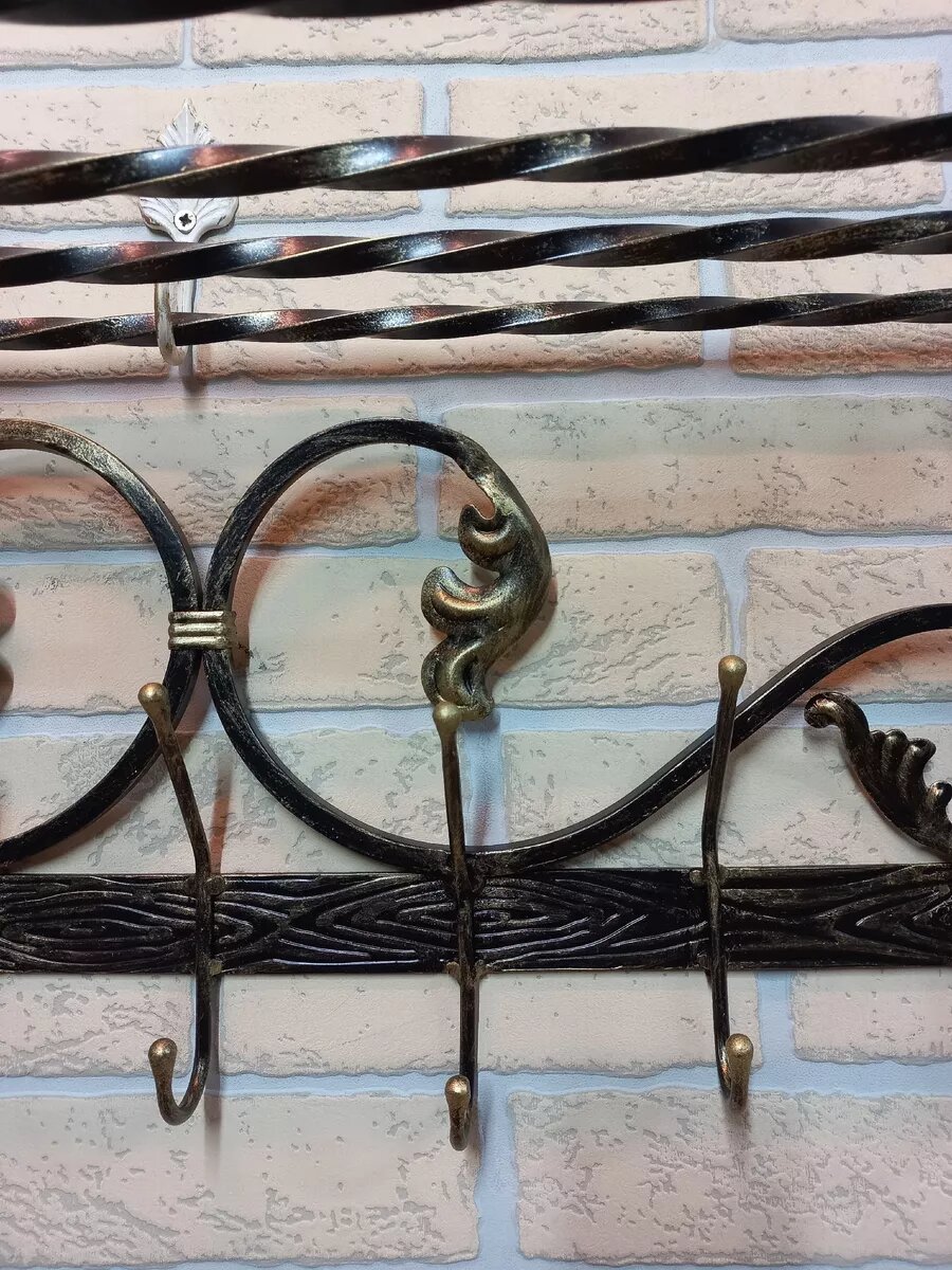 Вешалка настенная, кованая, Студия кованой мебели Нива, цвет черный/античная бронза — фото 1