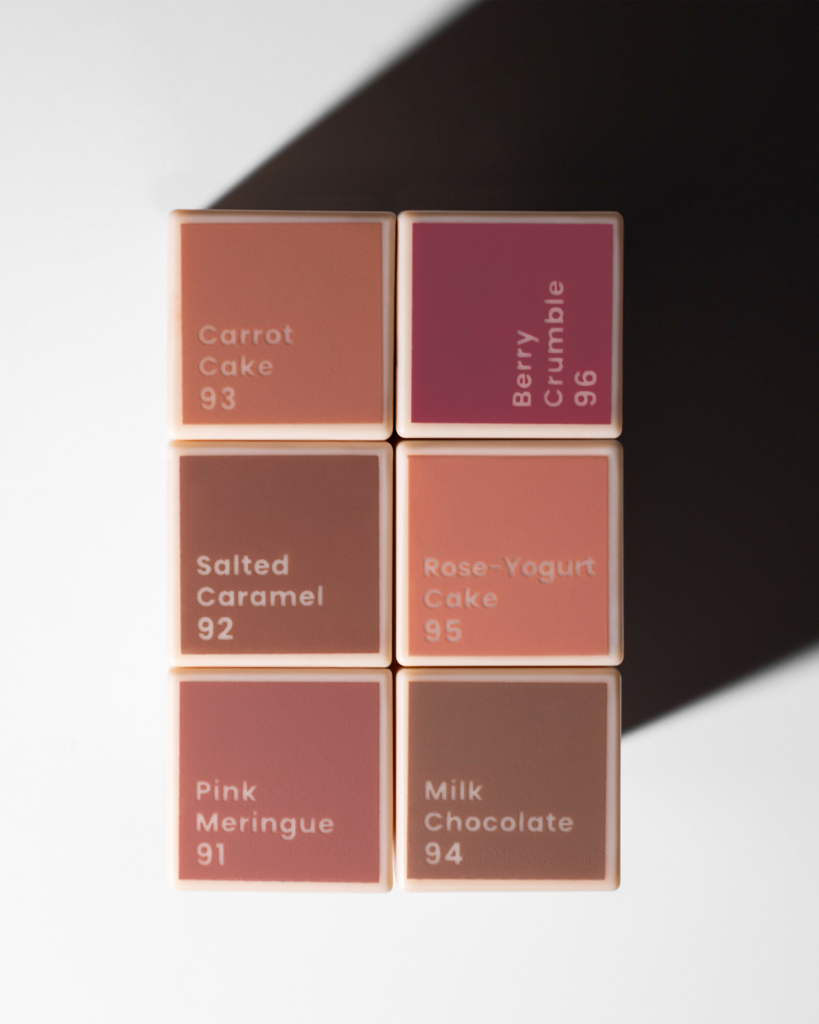 Помада Inglot Glazed Lips SPF50+, жидкая, кремовая, бархатная, с защитой от солнца PINK MERINGUE 91 — фото 1