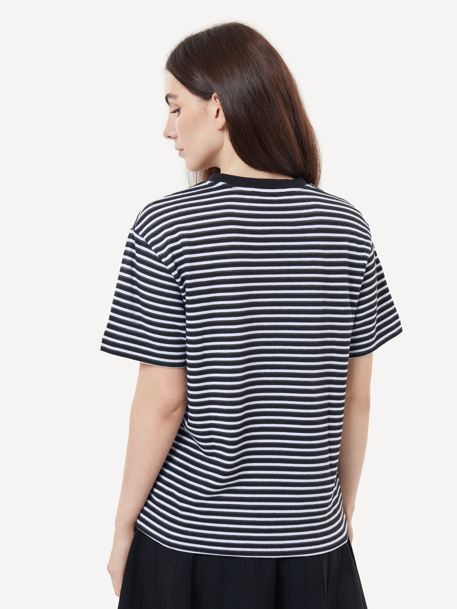 Футболка GUESS, размер S, черный/белый — фото 1