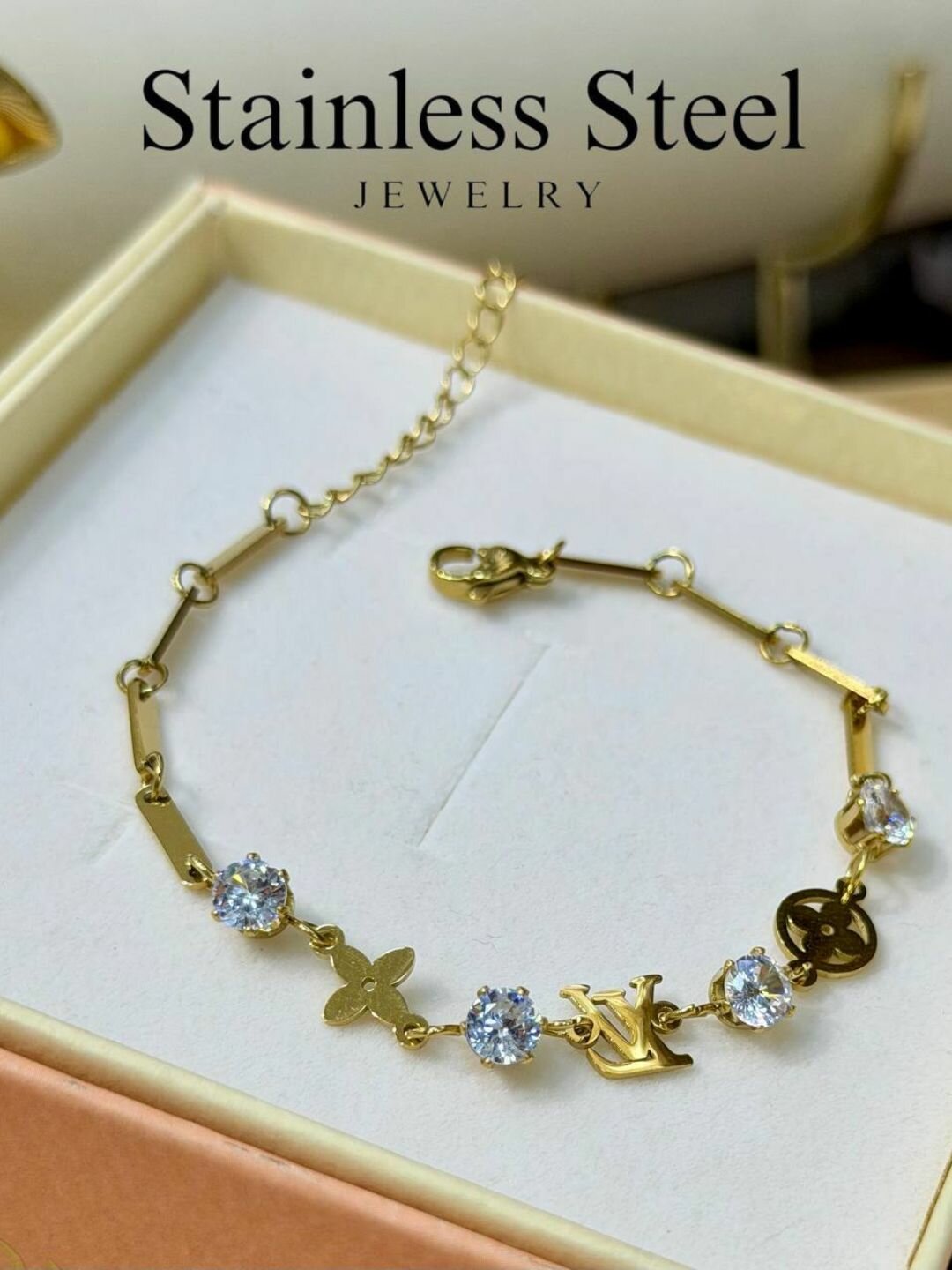 Браслет-бэнгл, Swarovski Zirconia