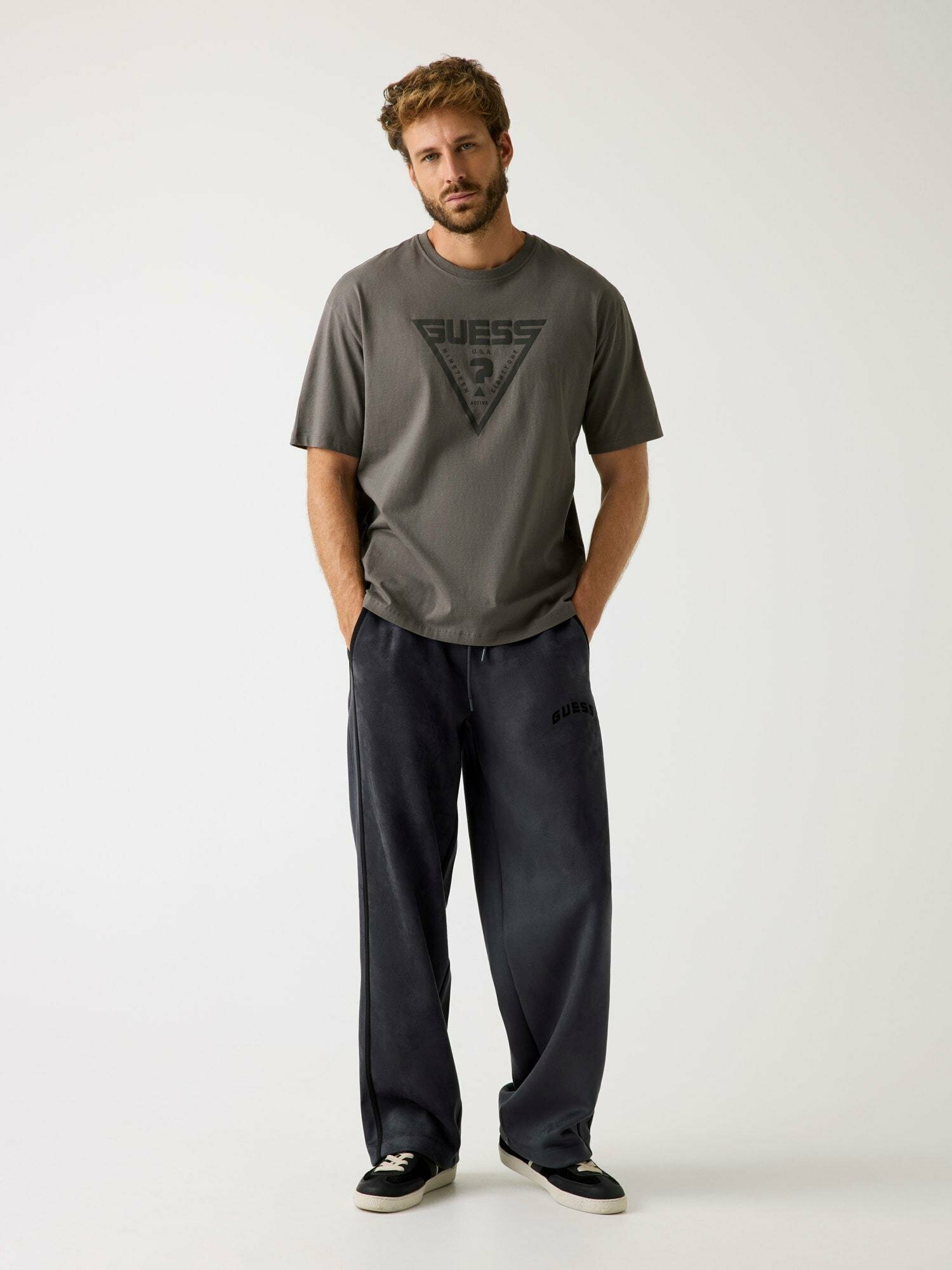 Футболка GUESS Azha CN Over T-shirt, размер L, серый — фото 1