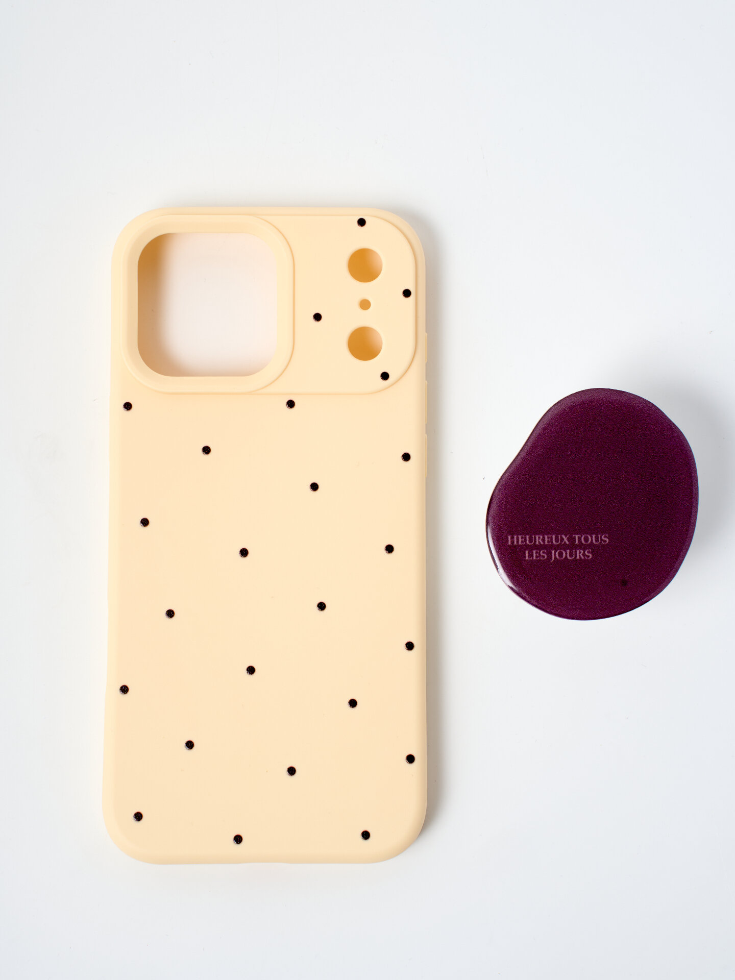 Чехол на Айфон 16 Про Макс (iPhone 16 Pro Max) со съемной подставкой, желтый — фото 1