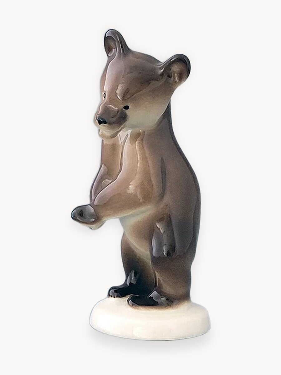 Фарфоровая статуэтка "Медвежонок стоячий", Императорский фарфоровый завод 14.3 см