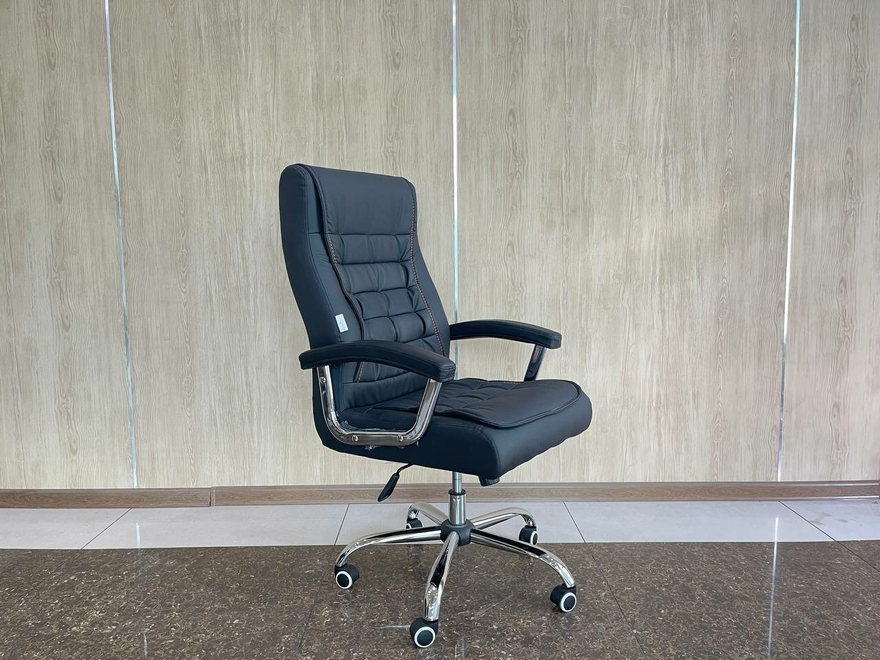 Идеальное, удобное и красивое кресло для дома и работы Model 812 Black