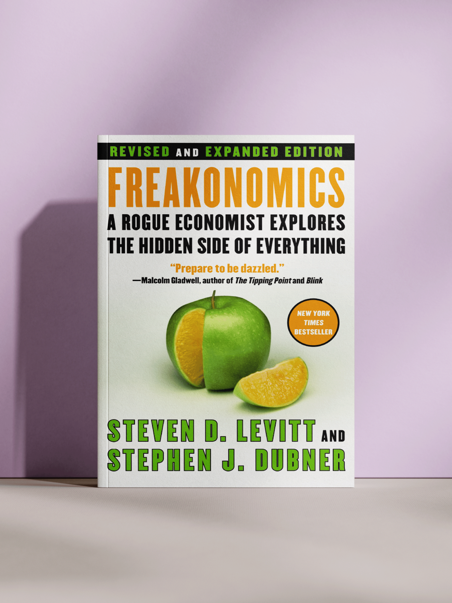 «Freakonomics» — Steven D. Levitt, Stephen J. Dubner. A Rogue Economist Explores the Hidden Side of Everything