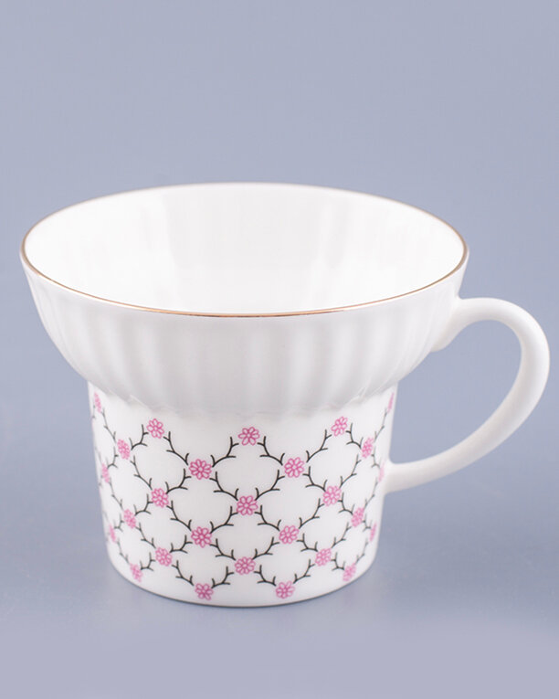 Чайная пара "Розовая Сетка", форма Волна, 155 мл, костяной фарфор, Императорский фарфоровый завод — фото 1