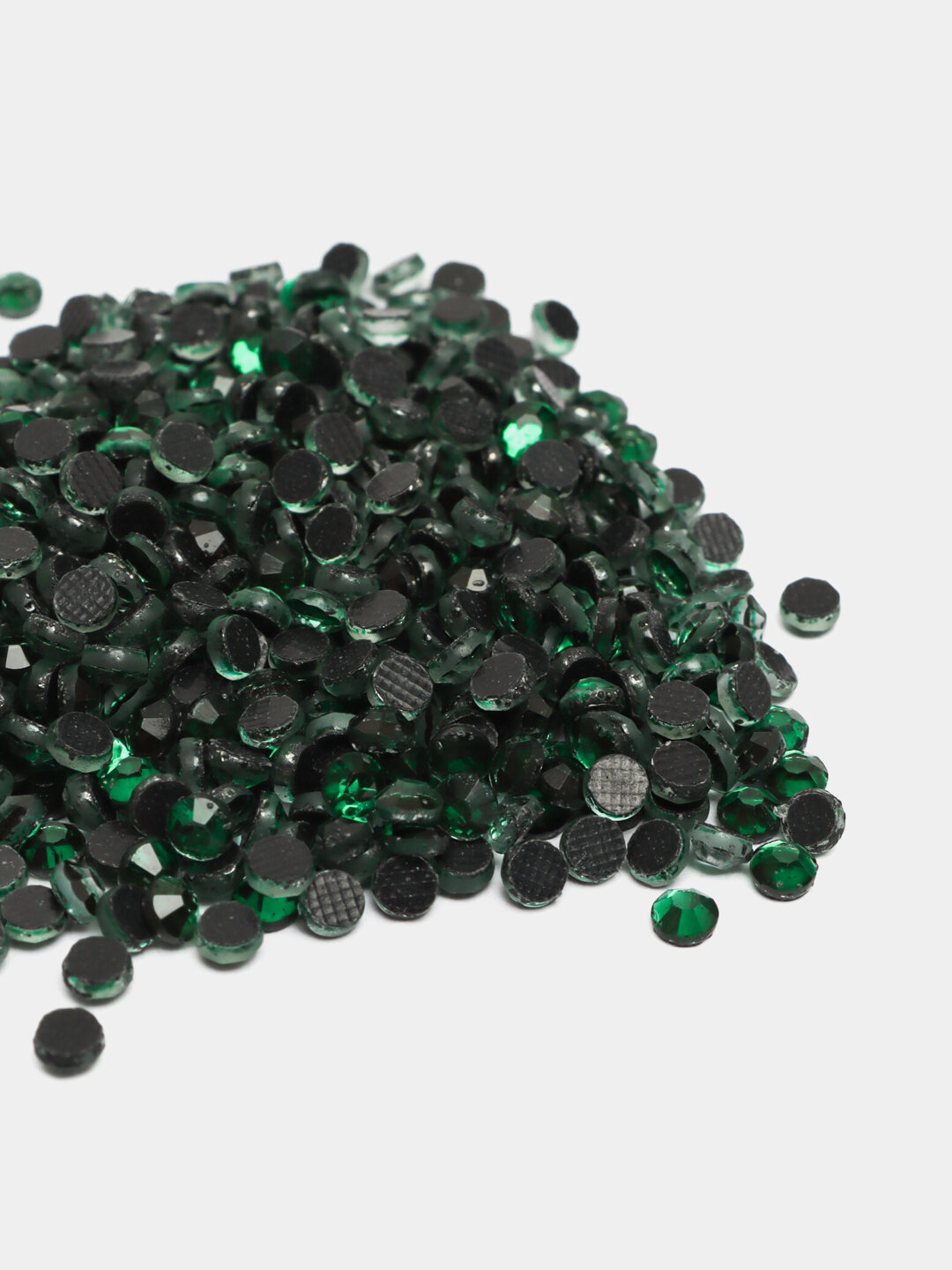 Стразы стеклянные, термоклеевые - Зеленый, SS10 (2.8-2.9 мм),20 гр — фото 1