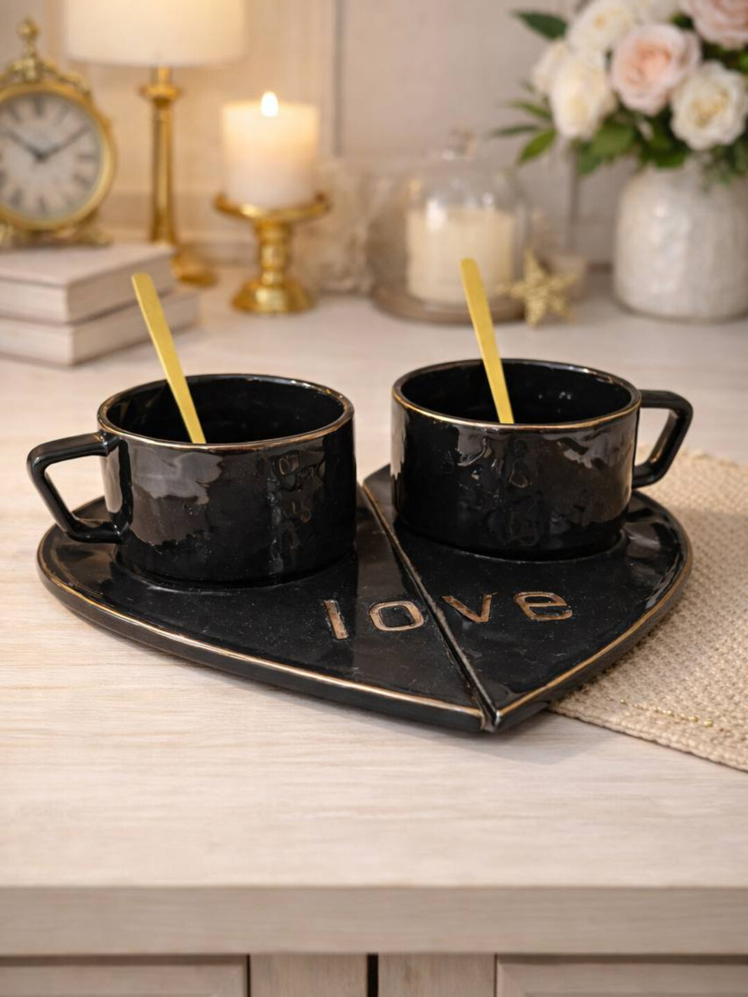 Чайная пара Giftmania "LOVE", фарфор, 2 чашки, 2 ложки, сервировочное блюдо, в подарочной упаковке