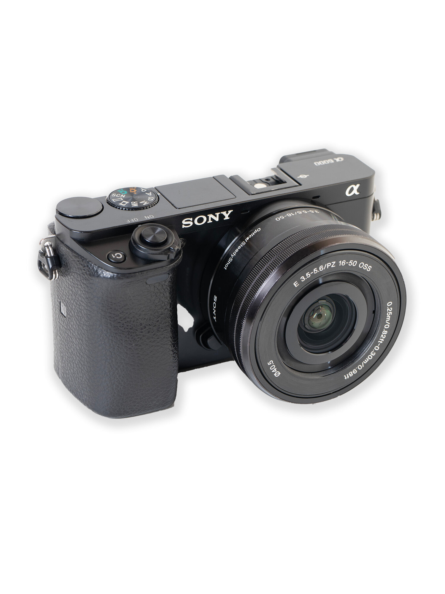 Беззеркальный фотоаппарат Sony Alpha ilce-6000 Kit 16-50mm (пробег 58874)