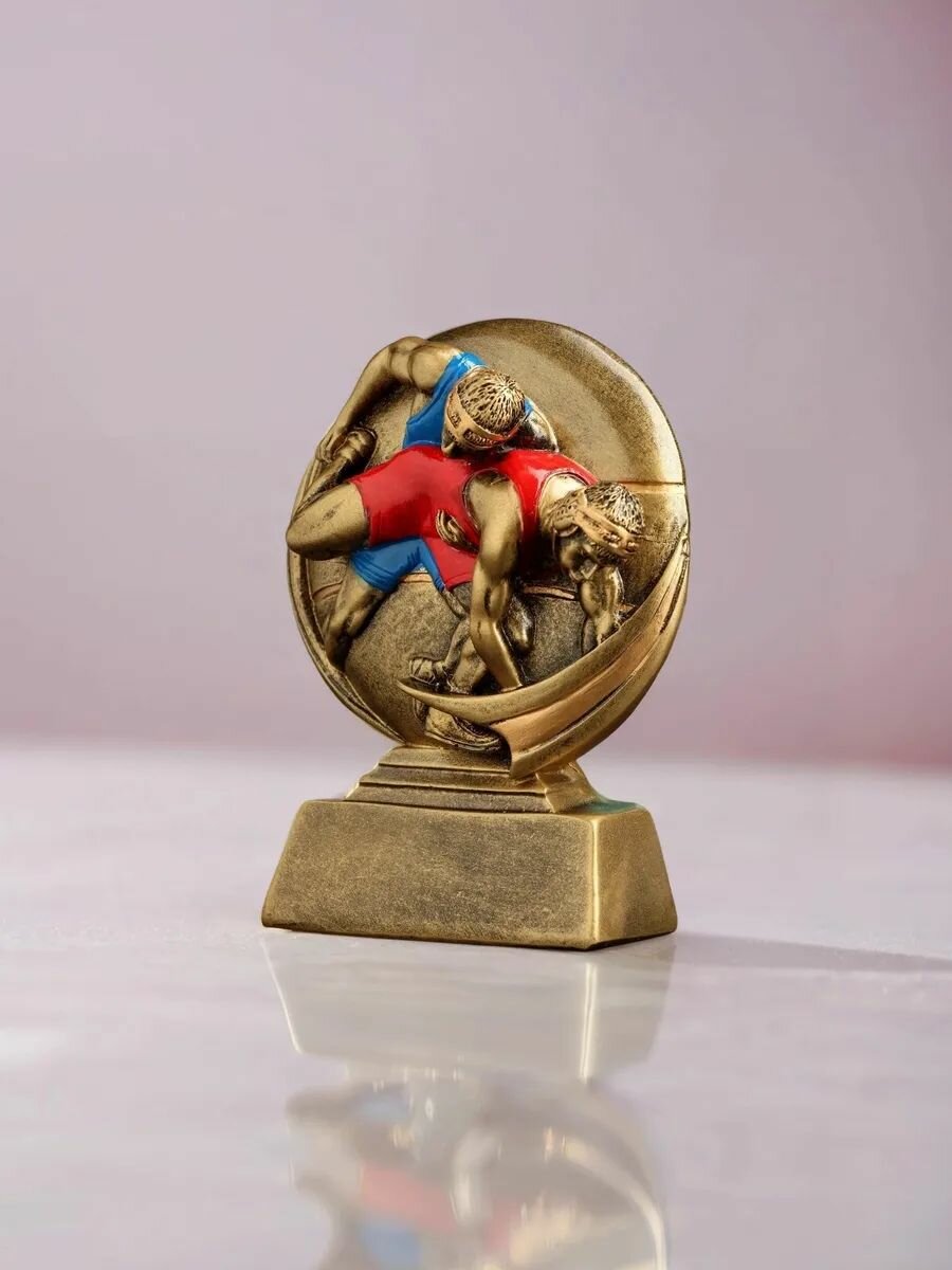 Статуэтка "Борьба", размер 10*4*13см, полистоун, цвет бронзовый — фото 1