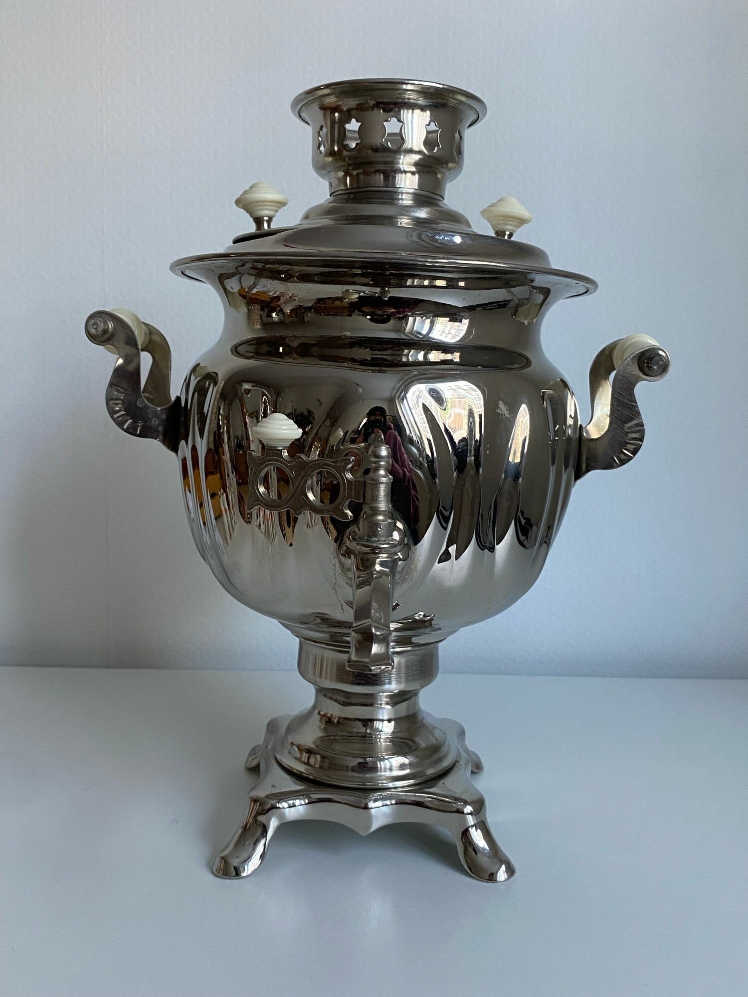 Самовар электрический "Желудь". Объем: 3 литров. ЗШВ. Тула. 1977 год. СССР. Комплект.