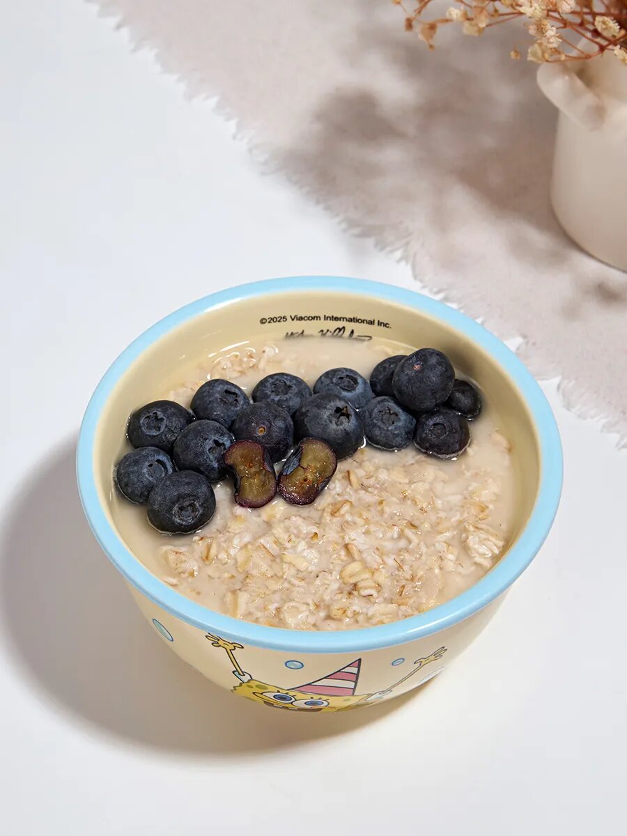 Тарелка Тепло в руках "Спанч Боб", керамическая, 300мл, желтая с голубой окантовкой — фото 1