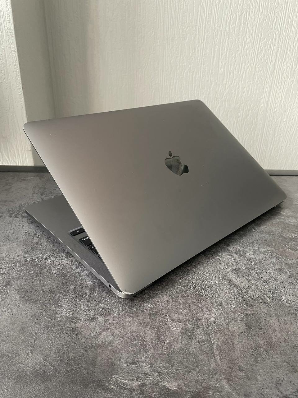 Macbook pro 13 space gray — купить по низкой цене на Яндекс Маркете